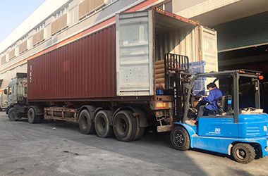 Today we are shipping 1 x 40′GP container of PE protective films to one of our regular customers in Russia